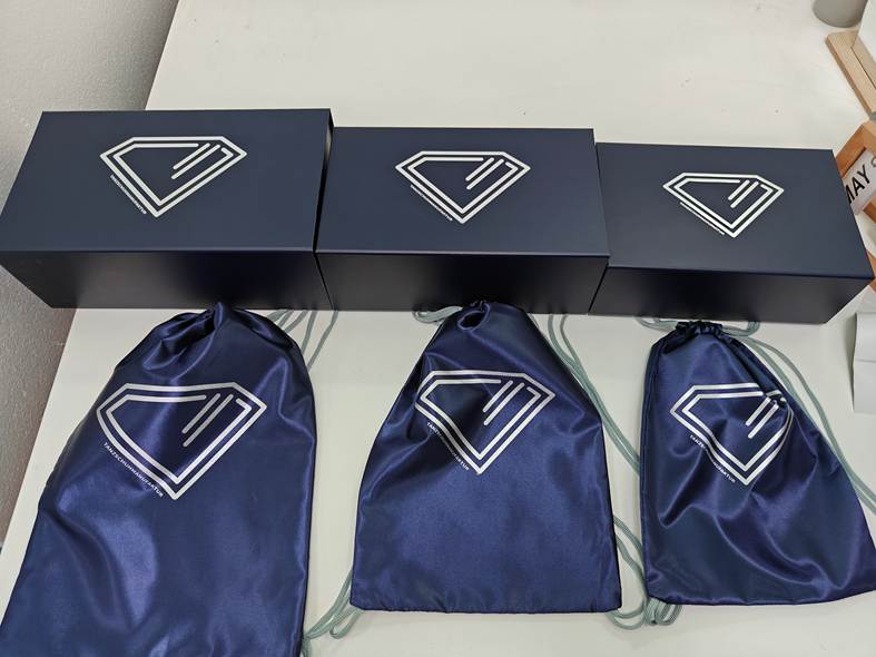 custom shoe box with dust bag custom shoe box with dust bag