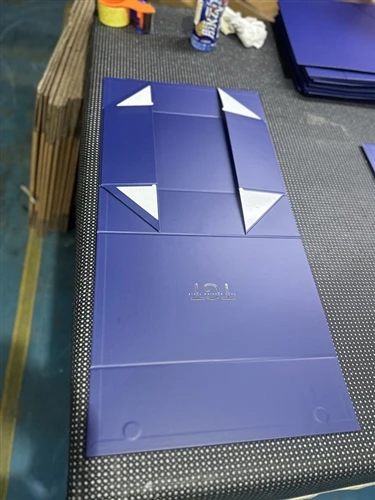 The American Customer Magnetic Folding Cardboard Box